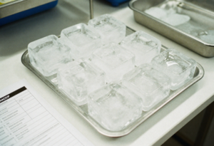 Ice Blocks for Catering in Dubai: Maintain Food Safety During Events